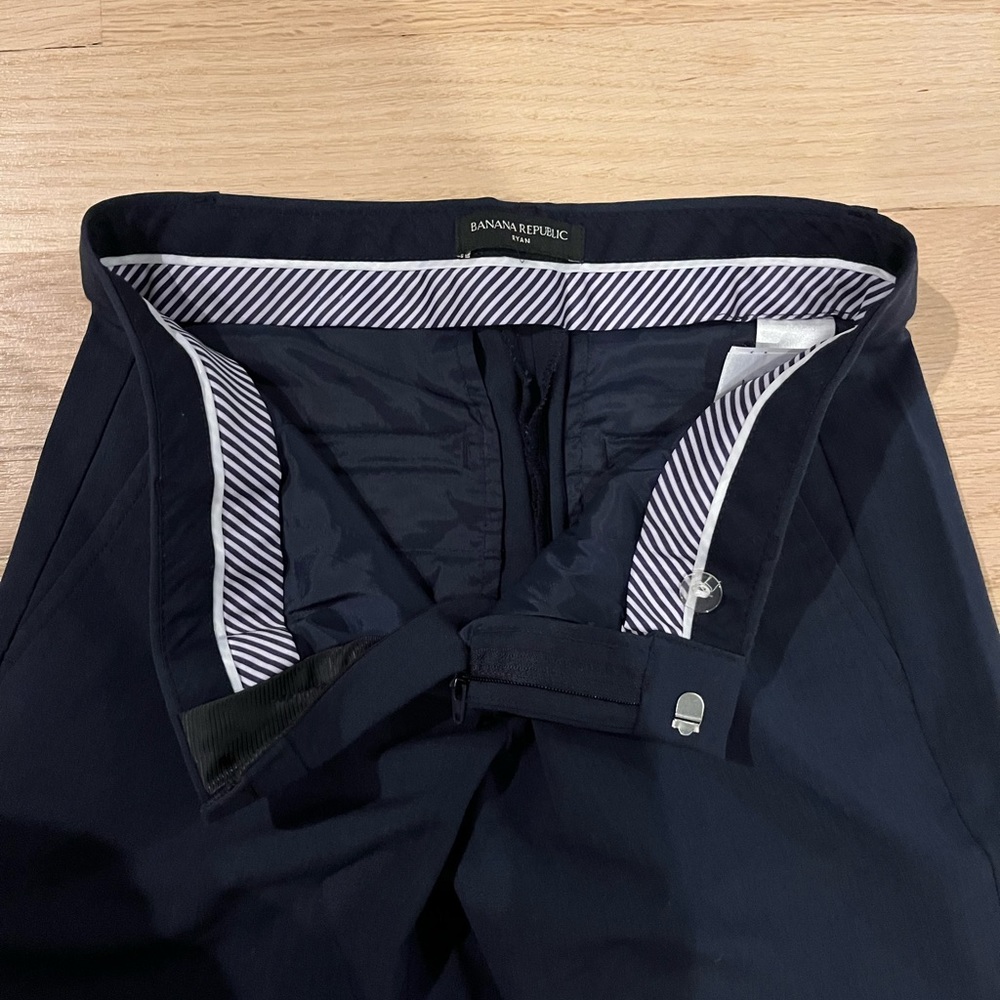 Banana Republic Navy Ryan Pant Side 0P